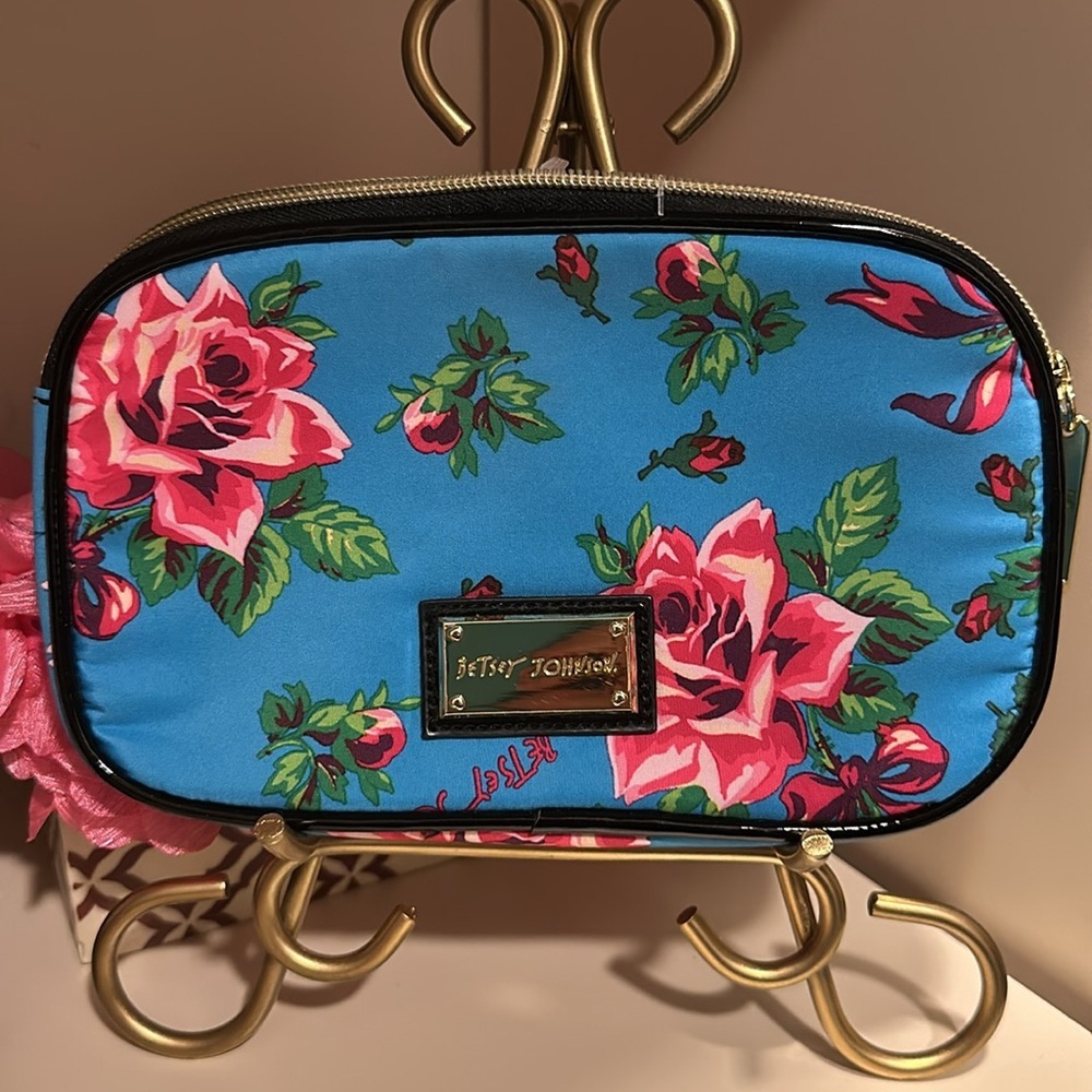 Betsey Johnson Cosmetic Pouch NWOT